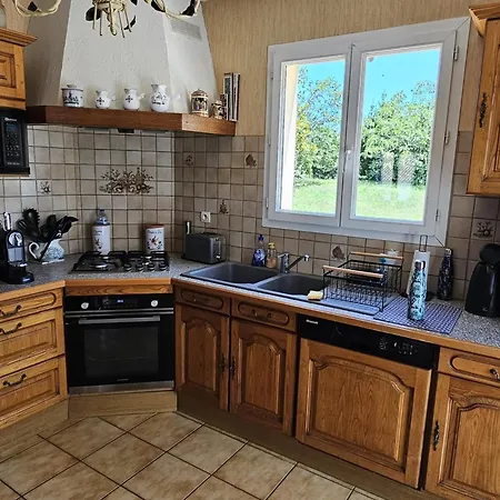 Casa de Férias Maison Royan, 4 Pieces, 8 Personnes - Fr-1-71-104