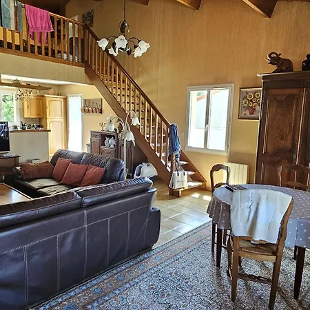 Casa de Férias Maison Royan, 4 Pieces, 8 Personnes - Fr-1-71-104 *